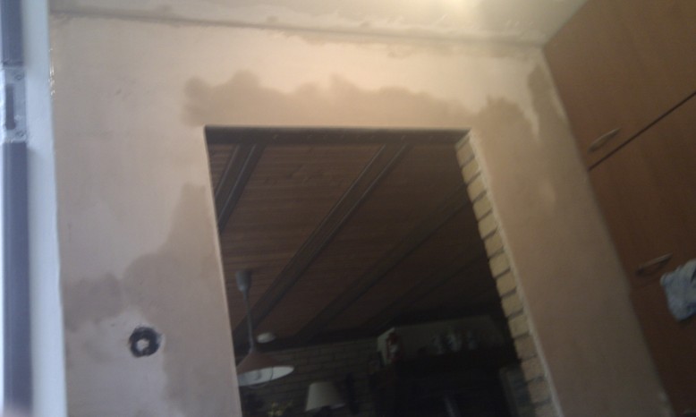 Muur stucen